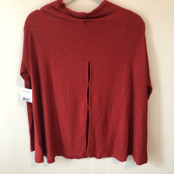NWT Free People Split Back long sleeve - Picture 8 of 8